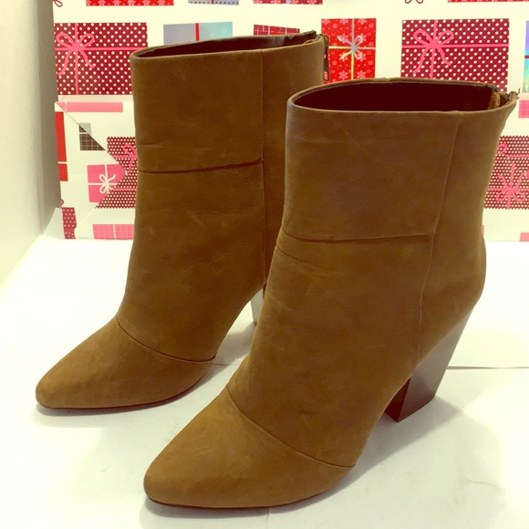 Kelsi Dagger Shoes - GentlyUsed Kelsi Dagger Heel Ankle Boots. Size:7.5